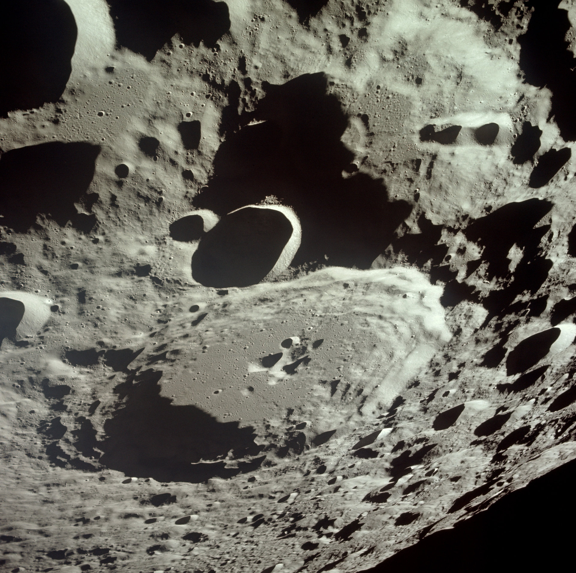 Снимки Аполлона 11 на Луне